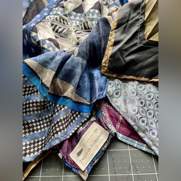 👔 Necktie Festival Skirt 👔 - Picture 8 of 16